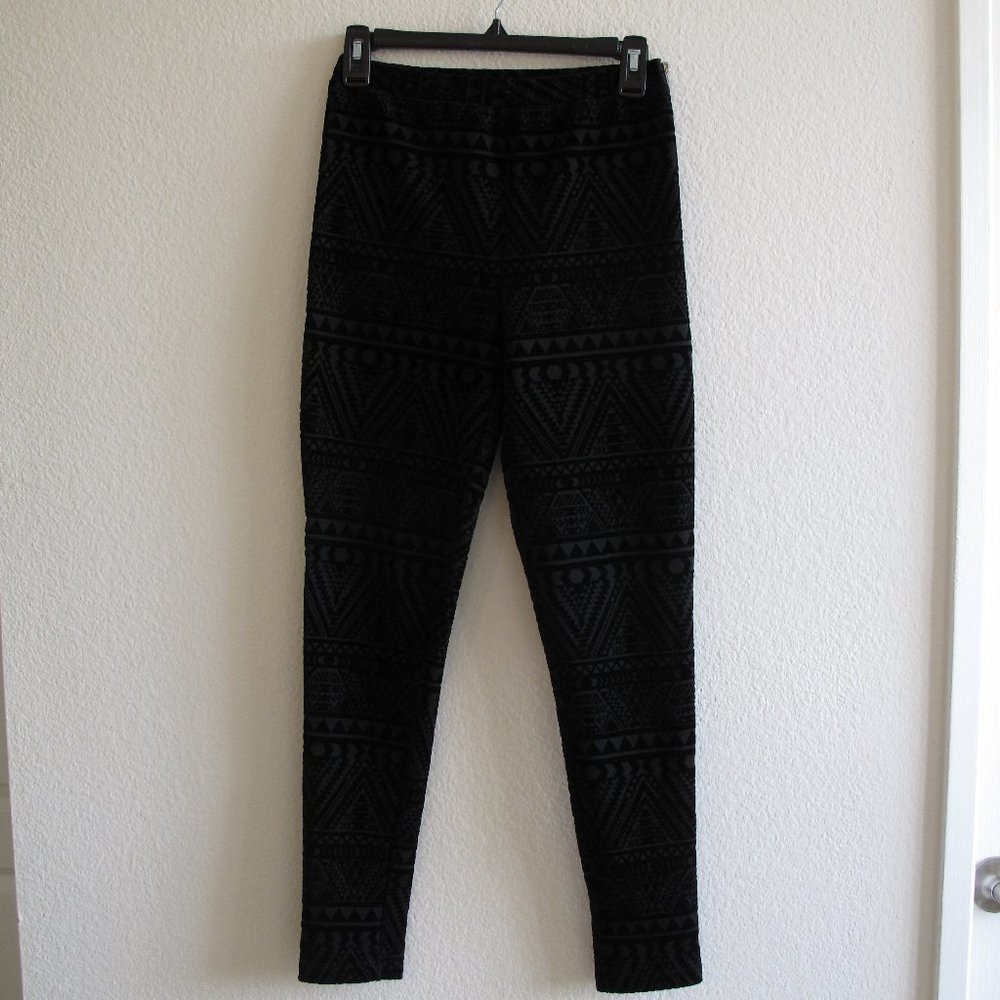 TOPSHOP Black Velvet Geometric Leggings - Picture 2 of 7